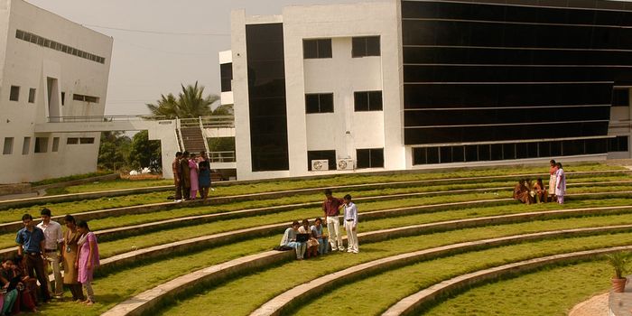 Karpagam institute of technology invites B.Tech application 2018