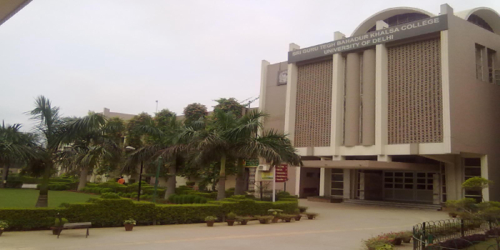 SGTB Khalsa College Cut Off 2018