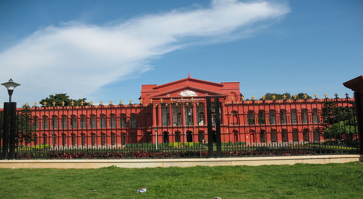 Karnataka HC proposed non-NEET candidates for admission to AYUSH courses