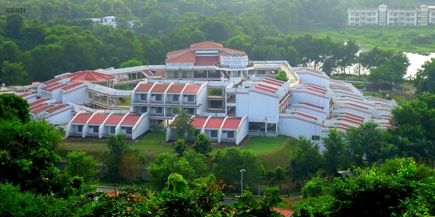 IIT Guwahati researchers develop UVC light-based disinfectant box