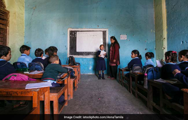 1,366 Schools In Uttar Pradesh Running Sans Proper Buildings: CAG 1,366 Schools In Uttar Pradesh Running Sans Proper Buildings: CAG