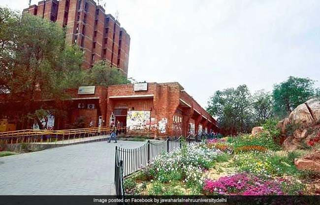 JNUSU Protest Against Draft Hostel Manual Enters Third Day JNUSU Protest Against Draft Hostel Manual Enters Third Day