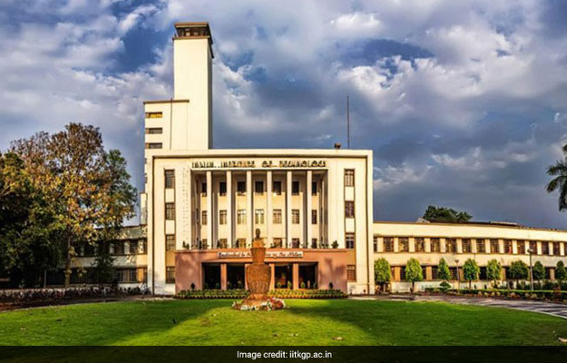 IIT Kharagpur Students On Mission Mode To Reduce Plastics In Campus IIT Kharagpur Students On Mission Mode To Reduce Plastics In Campus