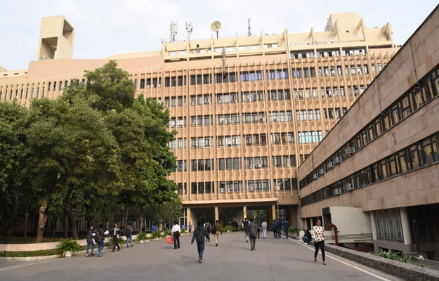 Coronavirus: IIT Delhi Asks Students To Vacate Hostels By March 15 Coronavirus: IIT Delhi Asks Students To Vacate Hostels By March 15