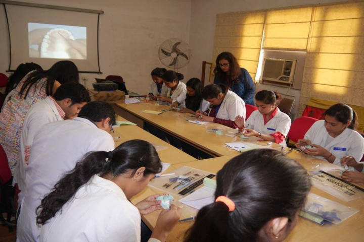 Santosh University, Ghaziabad Santosh-University-Ghaziabad10