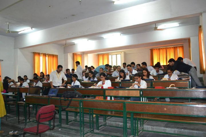 Santosh University, Ghaziabad Santosh-University-Ghaziabad16
