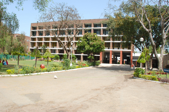 Government Polytechnic For Women Chandigarh Courses Fee