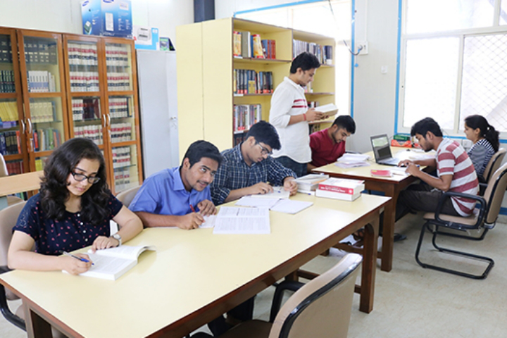 Maharashtra National Law University, Mumbai Reading area of Maharashtra National Law University, Mumbai