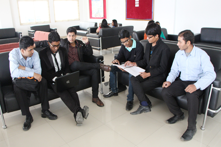 Career Point University, Kota 18-Careers