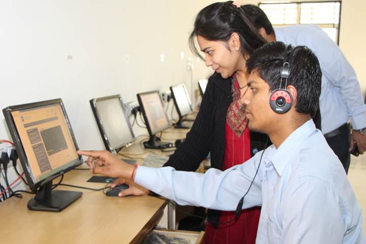 Career Point University, Kota 9-Career
