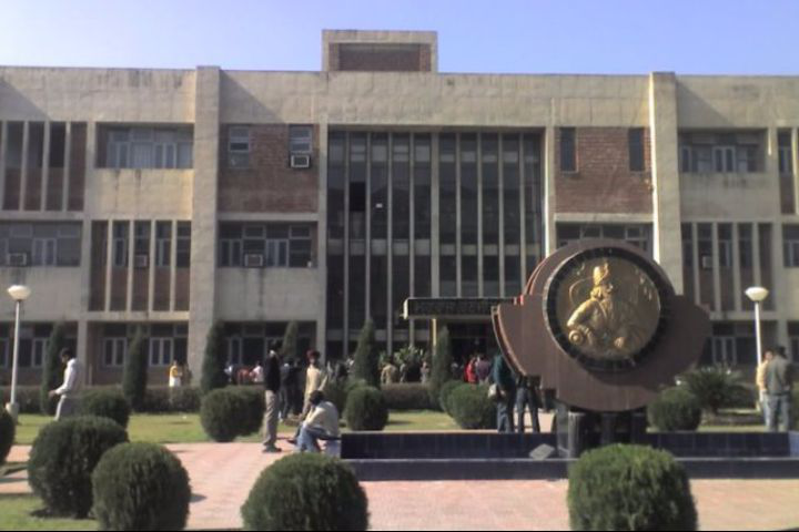 Guru Nanak Dev University, Amritsar GNDUA11