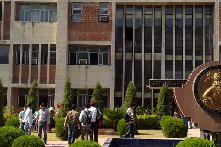 Guru Nanak Dev University, Amritsar GNDUA17