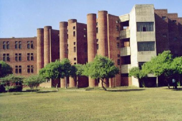 Guru Nanak Dev University, Amritsar GNDUA7