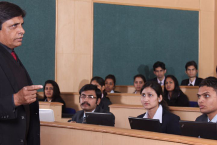 Amity University, Gwalior AU-Gwalior14