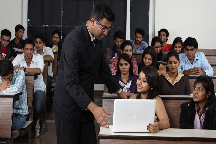 KR Mangalam University, Gurgaon KR-Mangalam-12