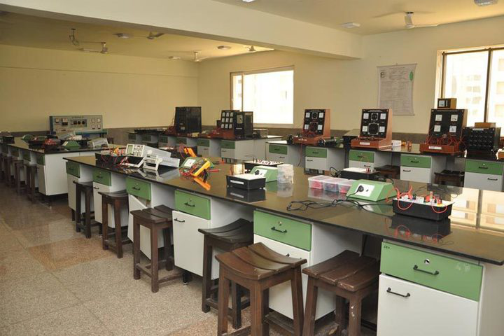 KR Mangalam University, Gurgaon KR-Mangalam-18
