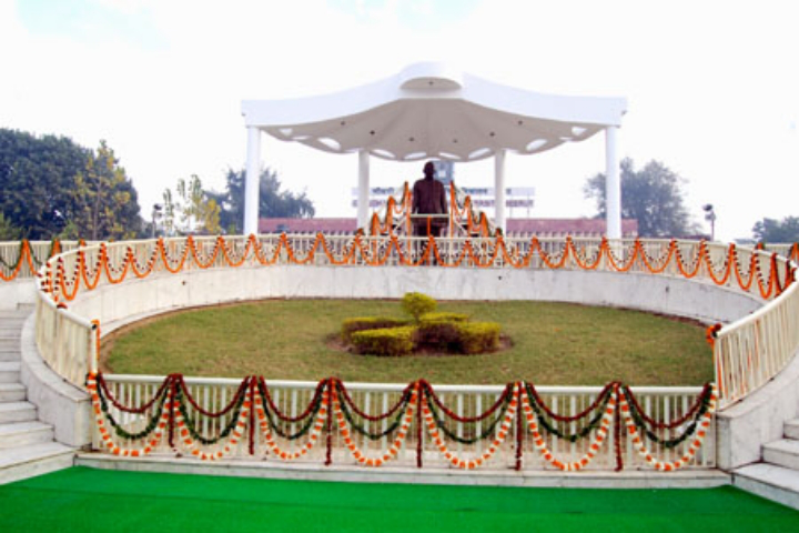 Chaudhary Charan Singh University, Meerut Chaudhary-Charan-Singh-University-Meerut9