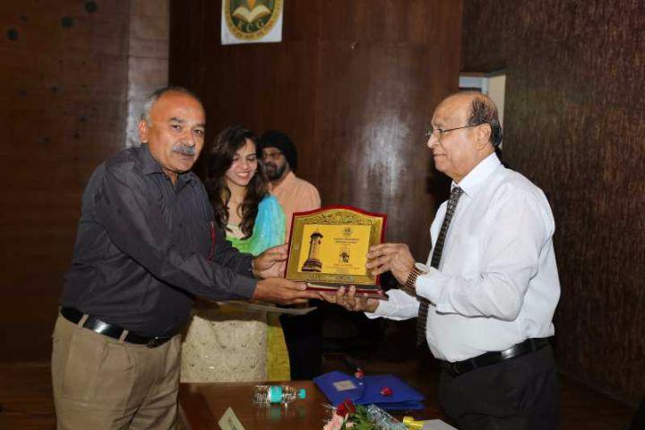 Gujarat University, Ahmedabad Gujarat-University-Ahmedabad-5