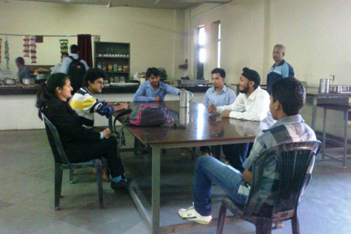Career Point University, Hamirpur Career-Point-University-Hamirpur10
