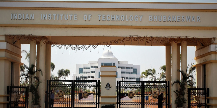 IIT Bhubaneswar holds its 8th annual convocation