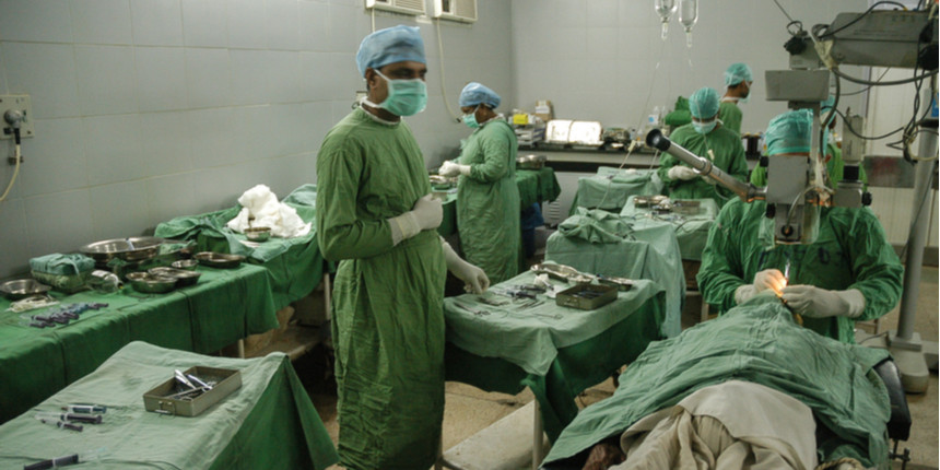 Experts against linking district hospitals with pvt medical colleges