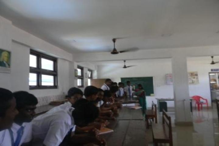 kamaraj english medium school - physics lab