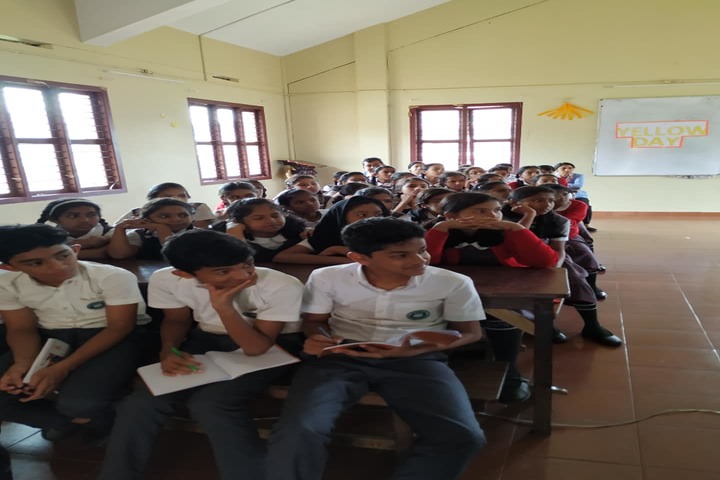 The Green Hills Public School-Classroom