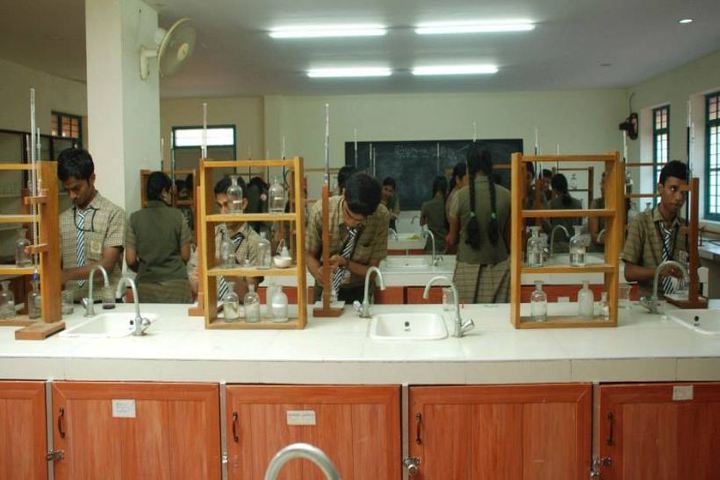 Vasavi vidyalaya - chemistry lab