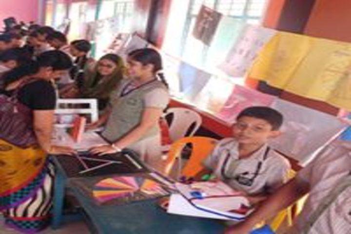 Vasavi vidyalaya - science exhibition