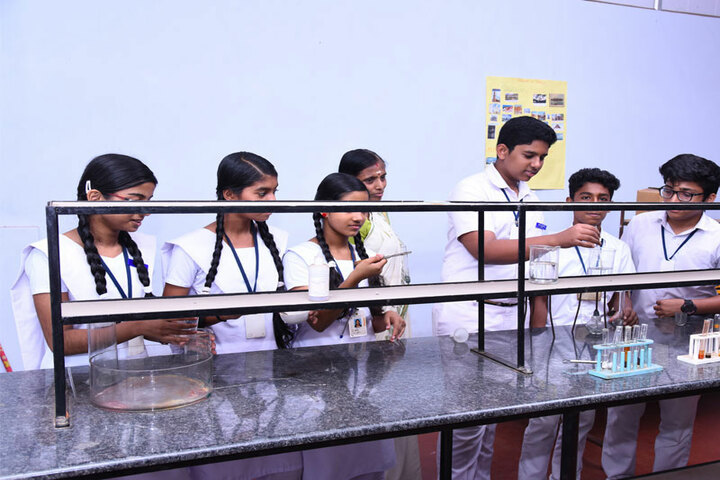 Vidyatmika Public School-Chemistry Labs