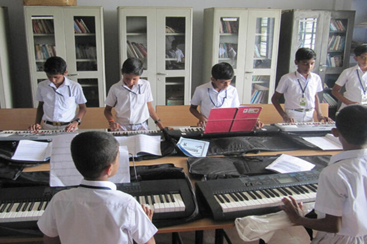 Vidyatmika Public School-Piano