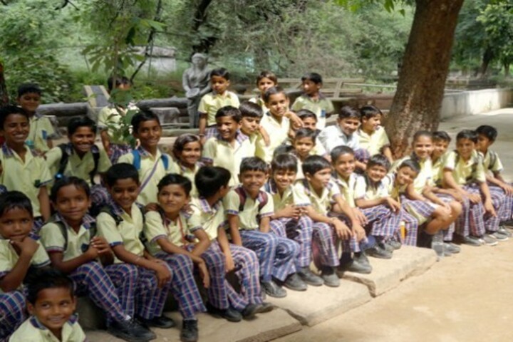 Aakar Public School-Educatiuonal Tour