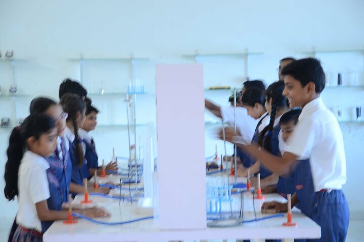 Alpha International School-Biology Lab