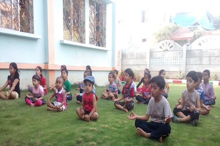 Angels Planet School-Yoga Activity