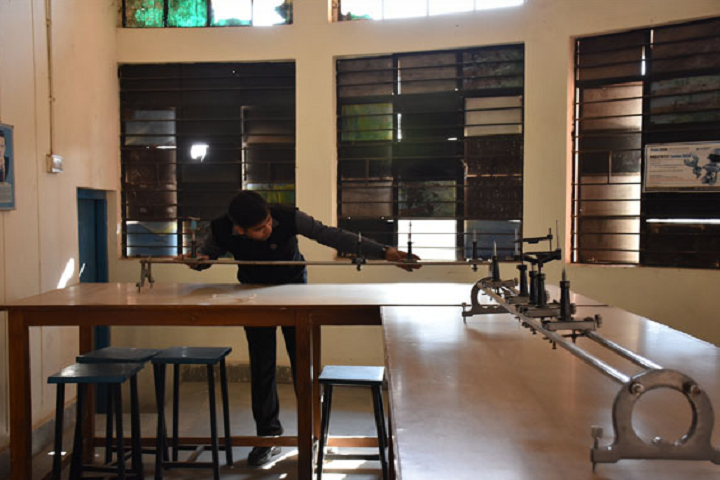 Bal Bharati Public School -Physics Lab