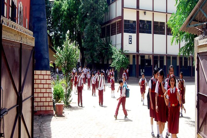 Bardsley English Medium Higher Secondary School-Campus Entrance View