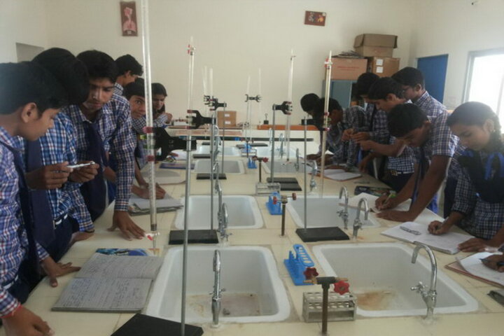 Bhanpura Public School-Laboratory