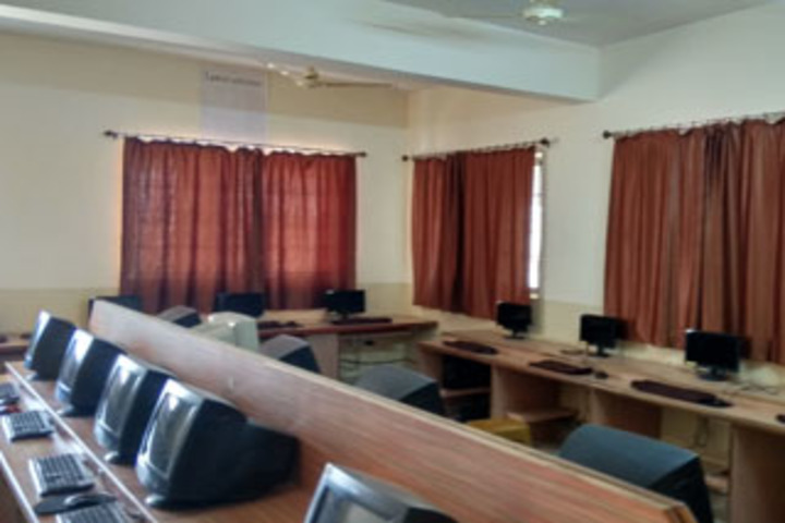 Bonanza Convent Higher Secondary School-IT Lab