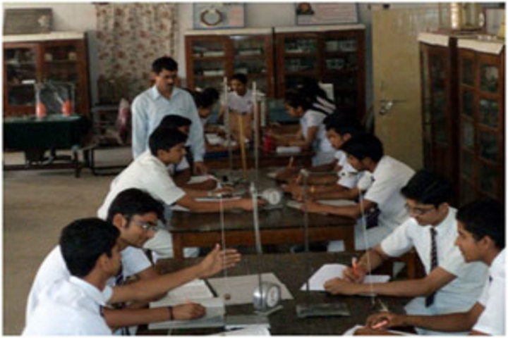 Bsf Senior Secondary Schooll-Physics Lab
