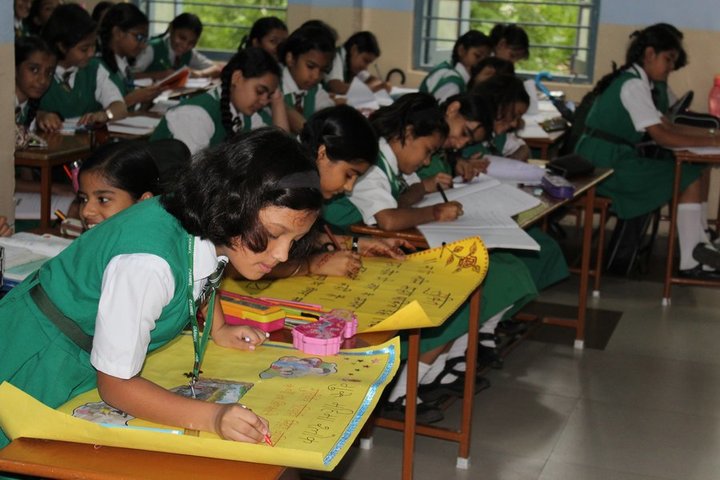 Carmel Convent Girls Senior Secondary School-Art