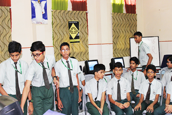 Carmel Convent Senior Secondary School-IT Lab