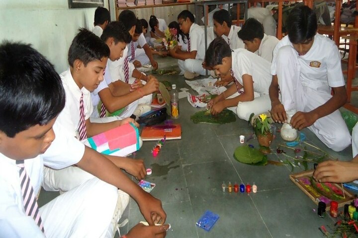 Christ Convent School-Art room