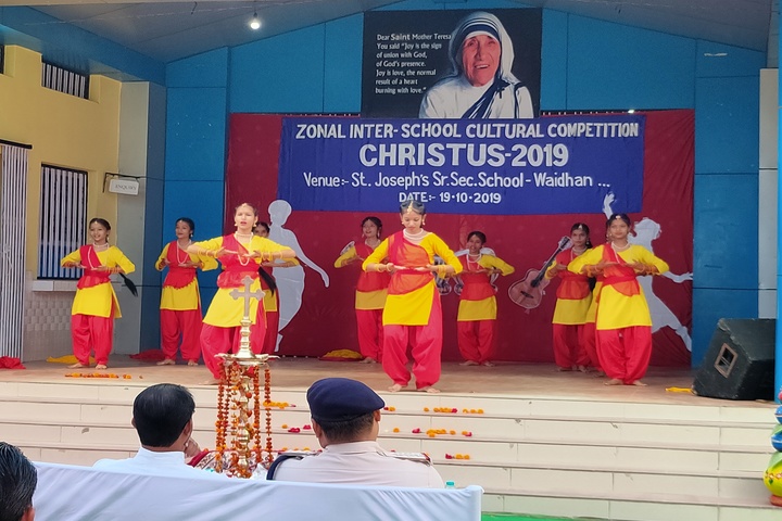 Christ Jyoti School-Dance