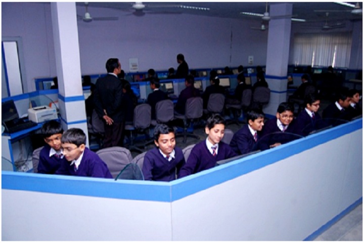 DAV ACC Public School-Computer Lab