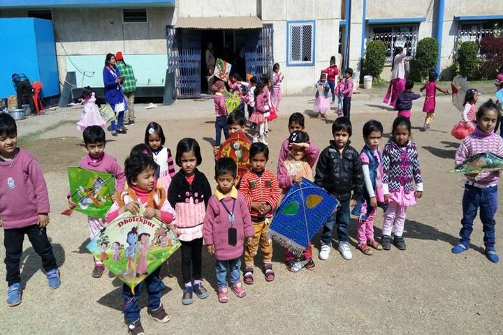 Daisy Dales School - kite fest