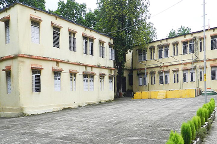 Dav Senior Secondary Public School-Campus