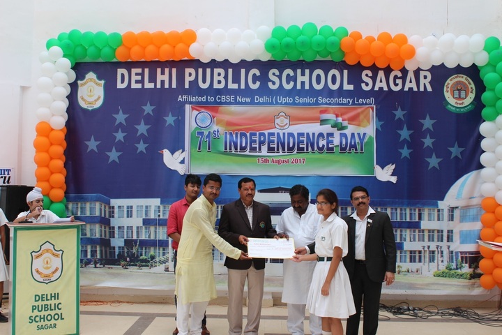 Delhi Public School-Prize distribution