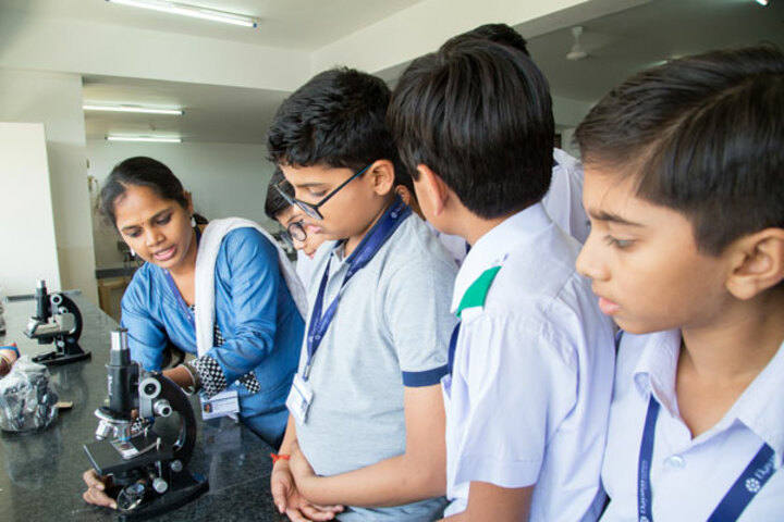Ekayanaa School-Science-Lab