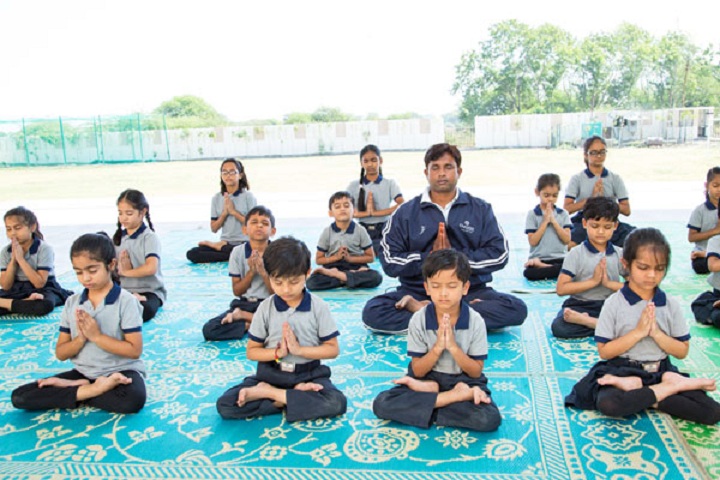 Ekayanaa School-Yoga
