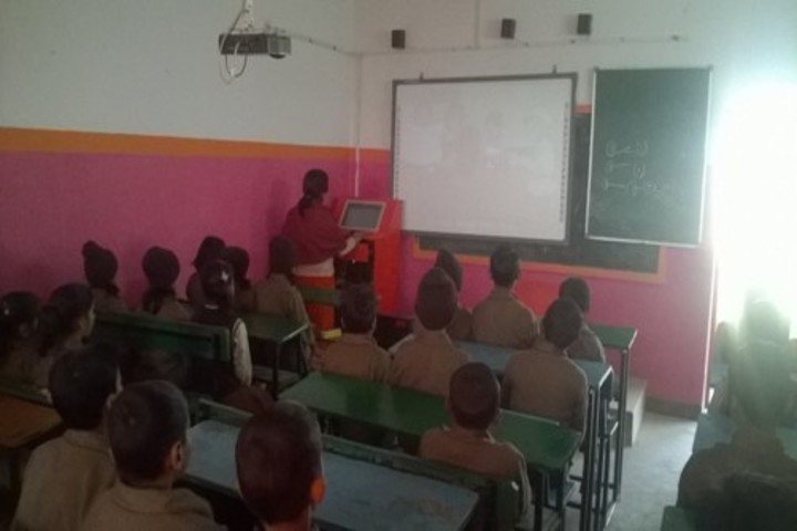 Acharya Sudarshan Vidyapeeth-Classroom